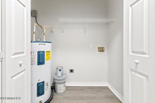 6118 E Benton Street, Bay Saint Louis, MS 39520