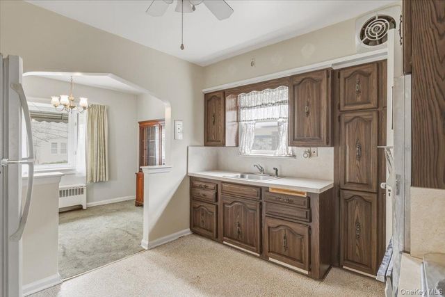 95-18 238th Street, Floral Park, NY 11001