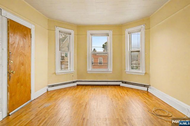 305 Pacific Street, Paterson, NJ 07503