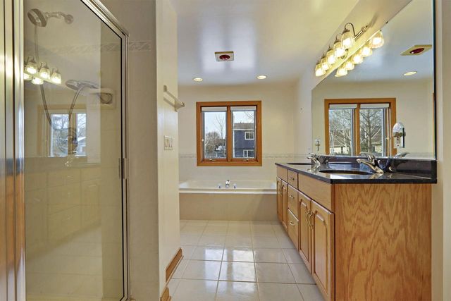 1343 40th COURT, Kenosha, WI 53144