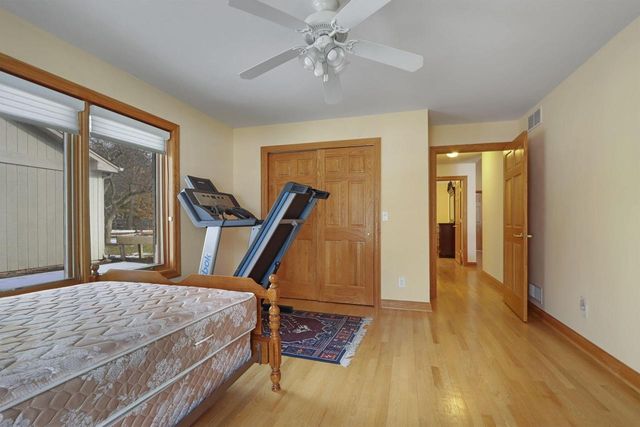 1343 40th COURT, Kenosha, WI 53144