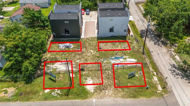 2108 Des Chaumes Street, Houston, TX 77026
