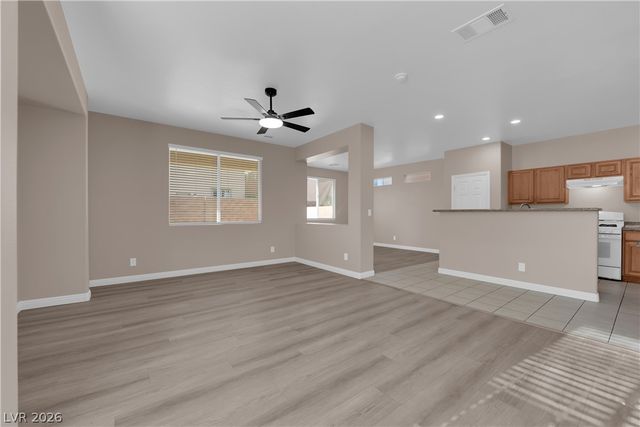 9018 Toast Avenue, Las Vegas, NV 89148