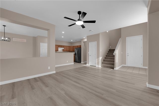 9018 Toast Avenue, Las Vegas, NV 89148