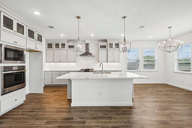 12822 Old Fashion Circle, Mont Belvieu, TX 77535