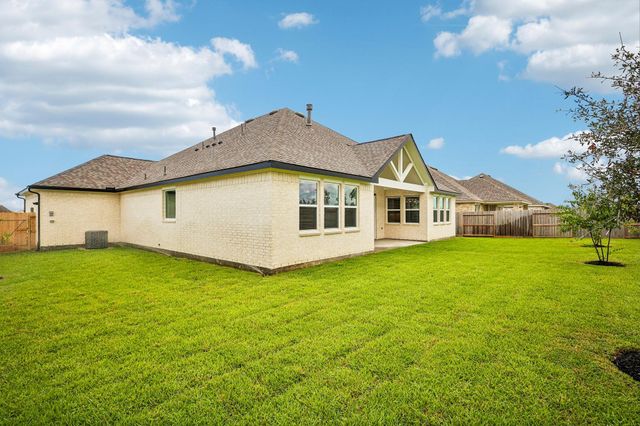 12822 Old Fashion Circle, Mont Belvieu, TX 77535
