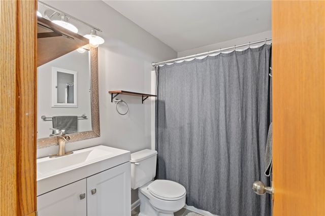 1845 Clayton Ave 106, Perry Hilltop, PA 15214