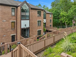 1845 Clayton Ave 106, Perry Hilltop, PA 15214