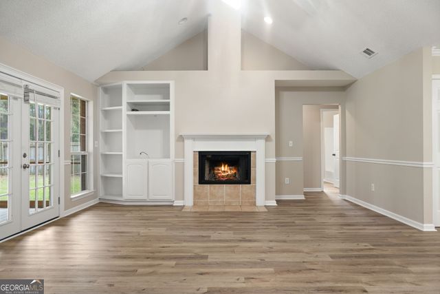 240 Pine View Drive, Bloomingdale, GA 31302