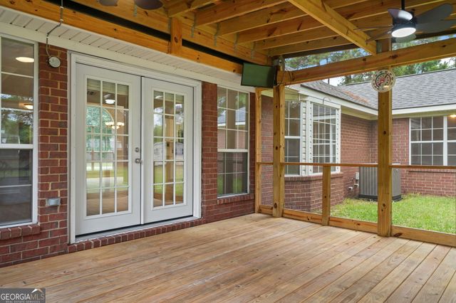 240 Pine View Drive, Bloomingdale, GA 31302