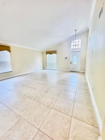 54 Egret Way, Boynton Beach, FL 33436