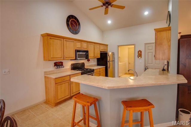 5214 Willis Avenue, Godfrey, IL 62035