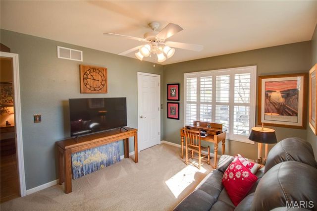 5214 Willis Avenue, Godfrey, IL 62035