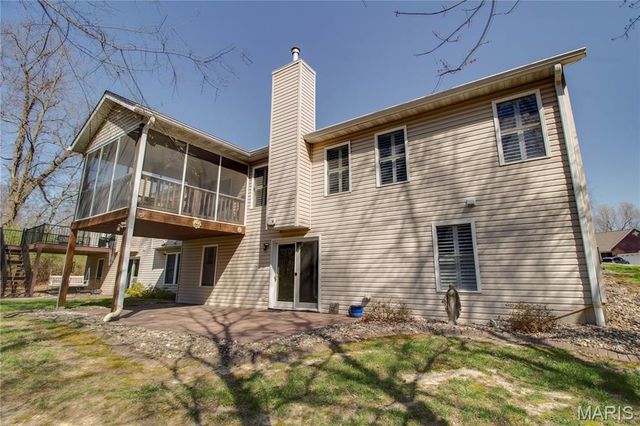 5214 Willis Avenue, Godfrey, IL 62035