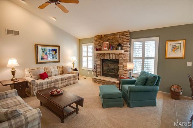 5214 Willis Avenue, Godfrey, IL 62035