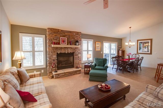 5214 Willis Avenue, Godfrey, IL 62035