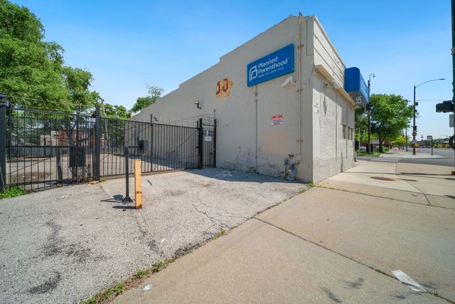6059 S Ashland Avenue, Chicago, IL 60636