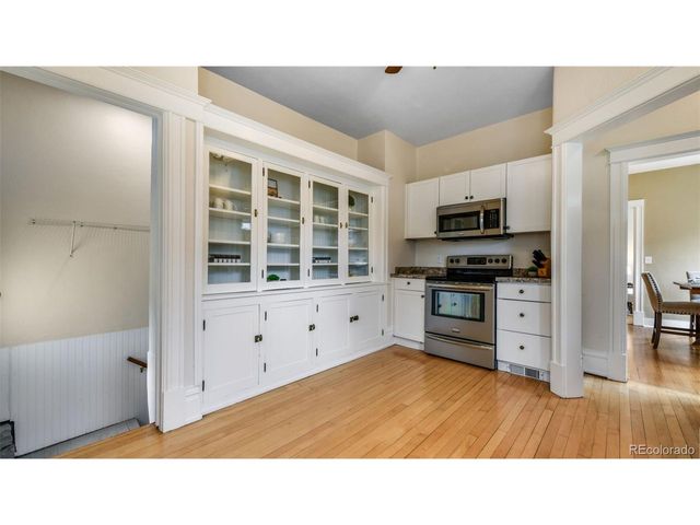 1208 N Corona St, Colorado Springs, CO 80903