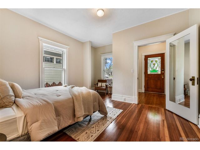 1208 N Corona St, Colorado Springs, CO 80903