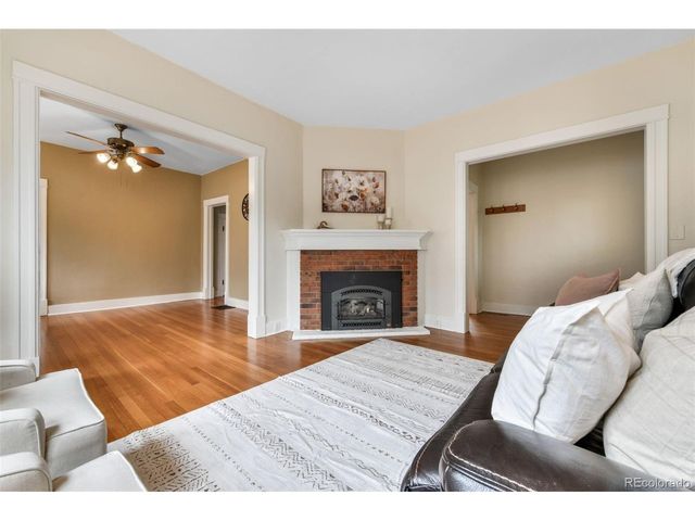 1208 N Corona St, Colorado Springs, CO 80903