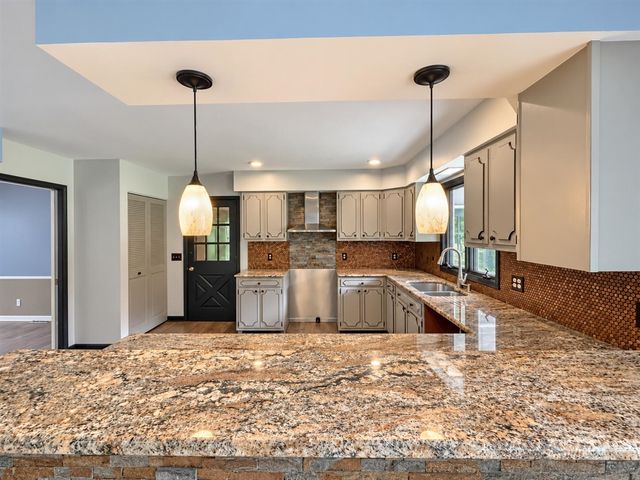 2134 Sycamore Lane, Kalamazoo, MI 49008