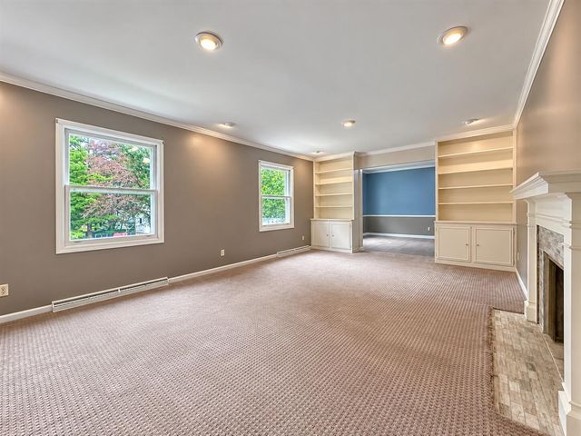 2134 Sycamore Lane, Kalamazoo, MI 49008