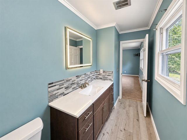 2134 Sycamore Lane, Kalamazoo, MI 49008