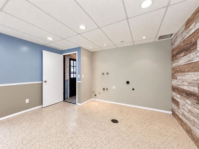 2134 Sycamore Lane, Kalamazoo, MI 49008
