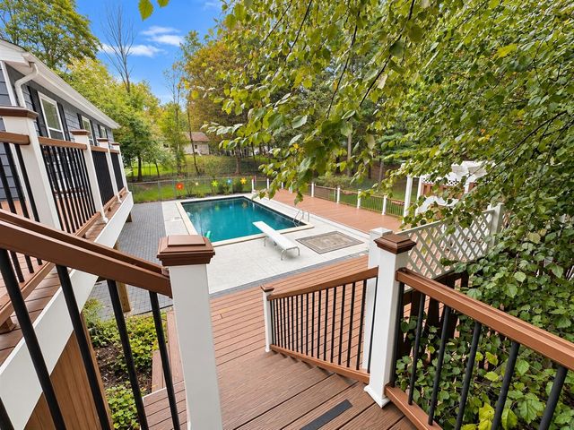 2134 Sycamore Lane, Kalamazoo, MI 49008