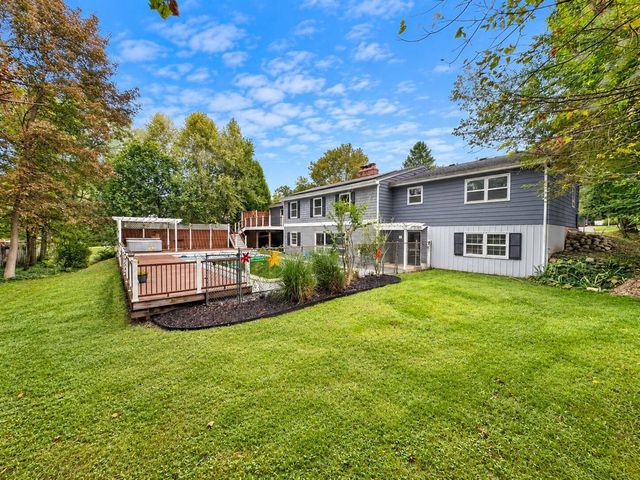 2134 Sycamore Lane, Kalamazoo, MI 49008