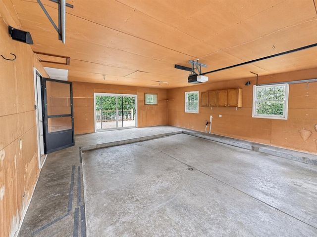 2134 Sycamore Lane, Kalamazoo, MI 49008