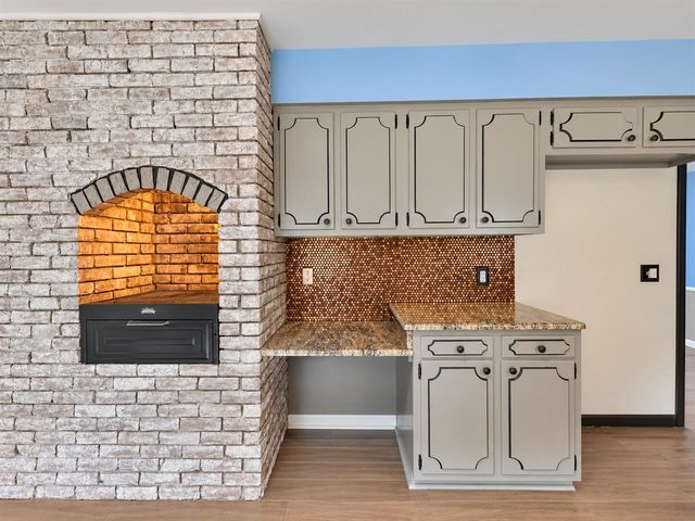 2134 Sycamore Lane, Kalamazoo, MI 49008