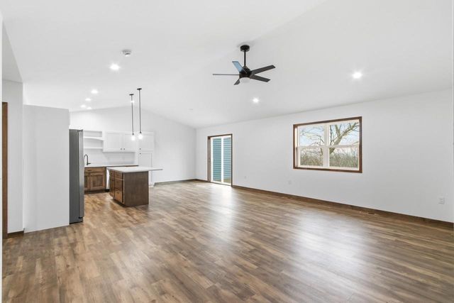 612 Roosevelt Street, Baraboo, WI 53913