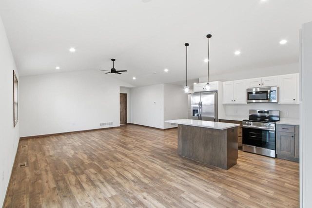 612 Roosevelt Street, Baraboo, WI 53913