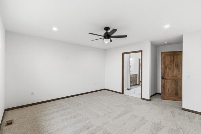 612 Roosevelt Street, Baraboo, WI 53913