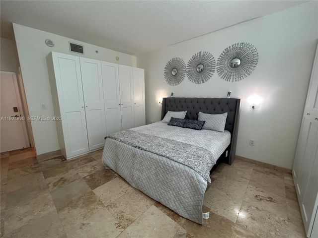 9055 SW 73 Court 809, Miami, FL 33156