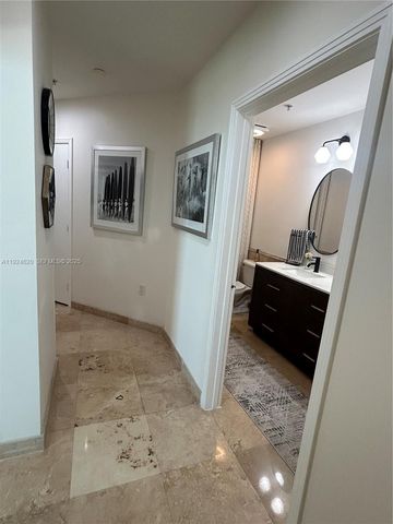 9055 SW 73 Court 809, Miami, FL 33156