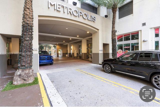 9055 SW 73 Court 809, Miami, FL 33156