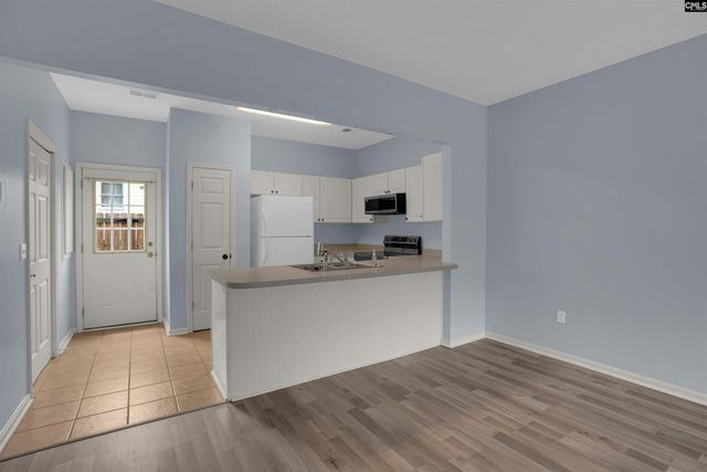 2000 Water Oak Drive 3-B, Lexington, SC 29073