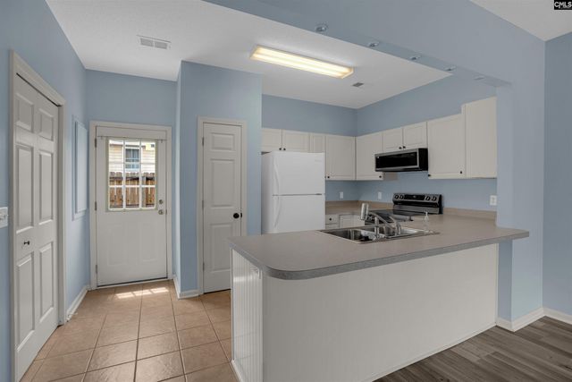 2000 Water Oak Drive 3-B, Lexington, SC 29073