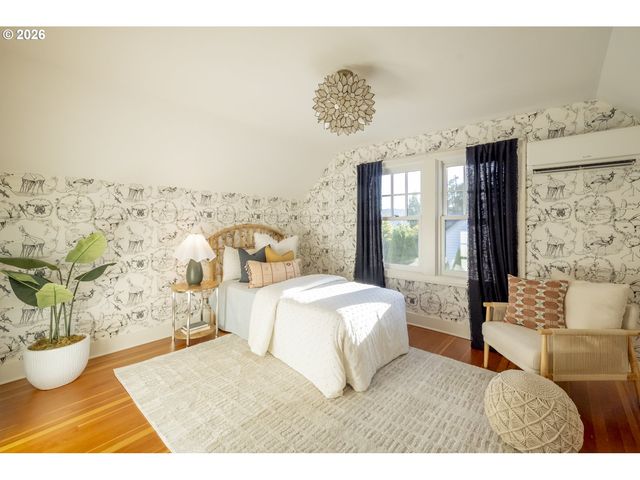 2621 N SUMNER St, Portland, OR 97217