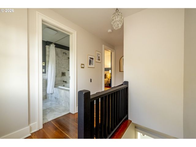 2621 N SUMNER St, Portland, OR 97217