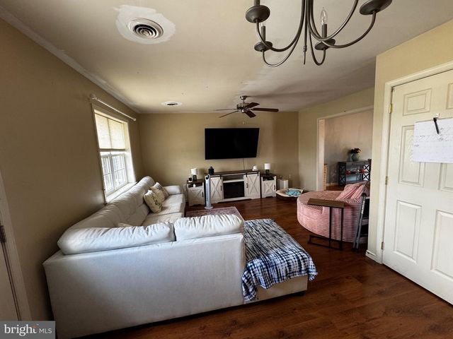 310 WIMBLETON WAY, Red Lion, PA 17356