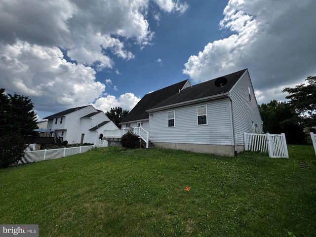 310 WIMBLETON WAY, Red Lion, PA 17356