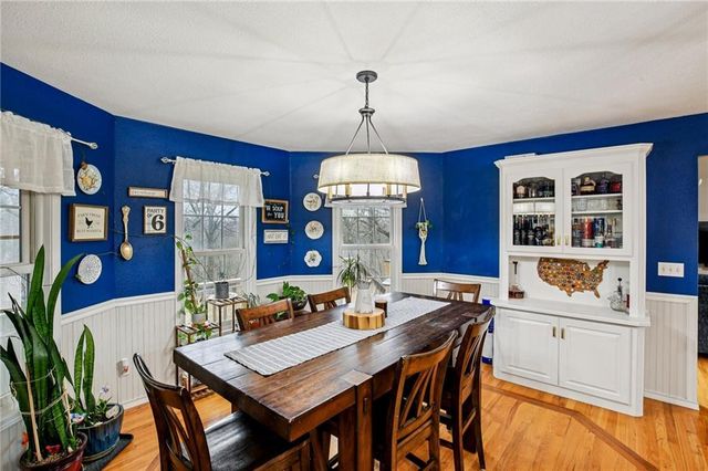 4547 Wallace Road, Mclouth, KS 66054