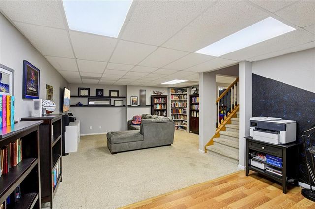 4547 Wallace Road, Mclouth, KS 66054