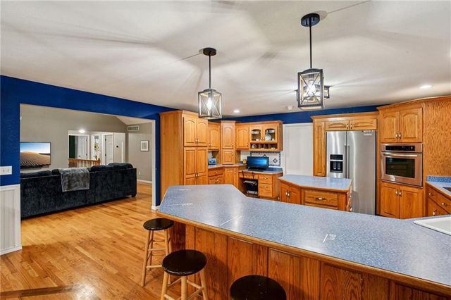 4547 Wallace Road, Mclouth, KS 66054