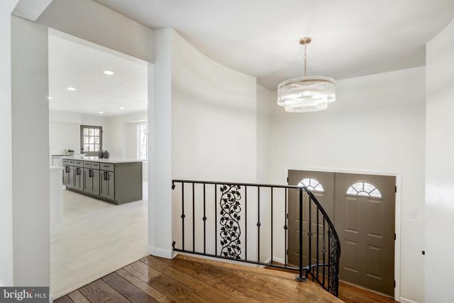 704 FISHING CREEK RD, New Cumberland, PA 17070