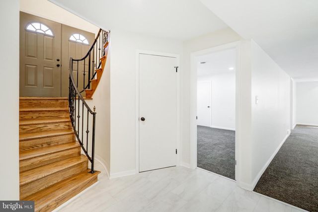 704 FISHING CREEK RD, New Cumberland, PA 17070