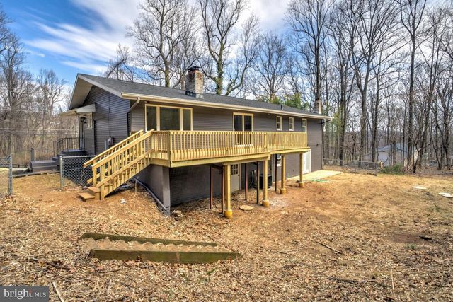 704 FISHING CREEK RD, New Cumberland, PA 17070